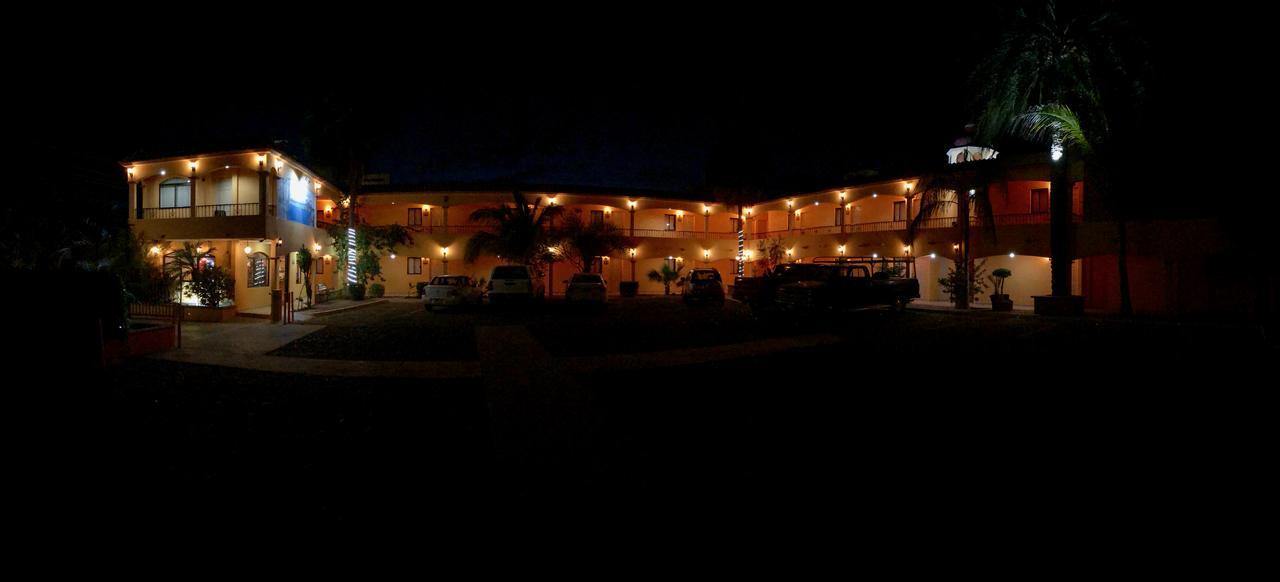 Hotel Posadas Del Ryal Ciudad Constitucion ภายนอก รูปภาพ