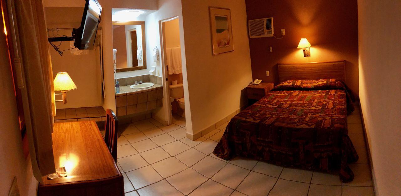 Hotel Posadas Del Ryal Ciudad Constitucion ภายนอก รูปภาพ